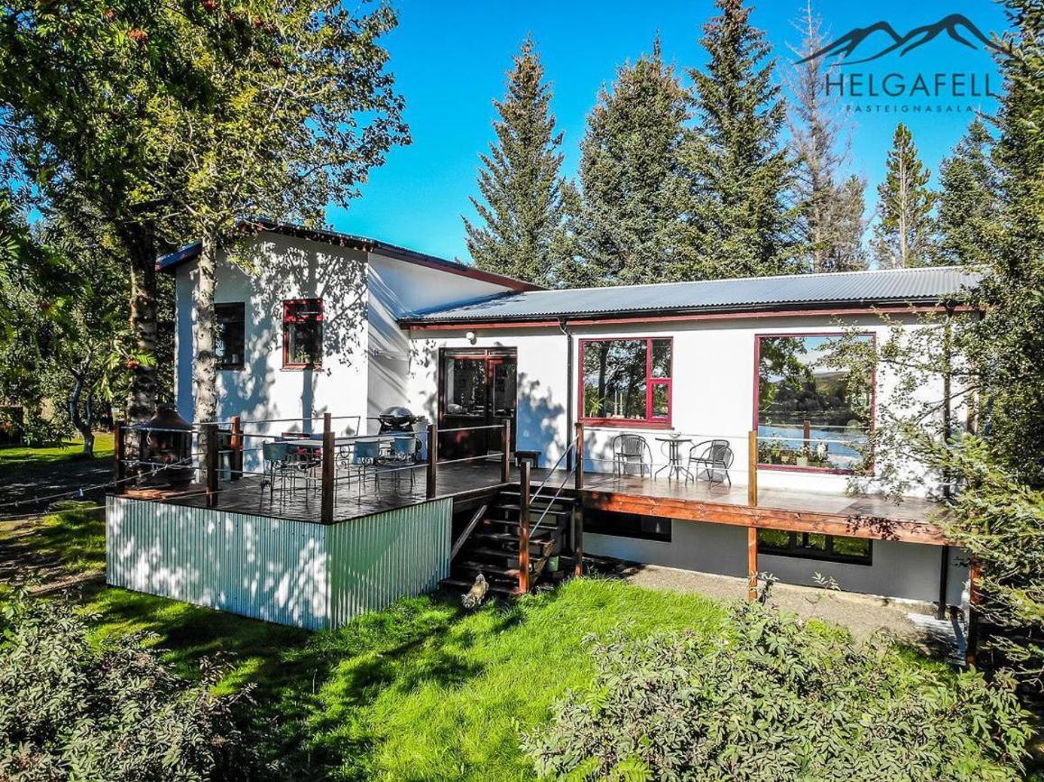 Laugaras Homestay Exterior foto